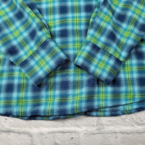 Marmot Blue Plaid Flannel Fitted Shirt size Medium - Picture 9 of 14